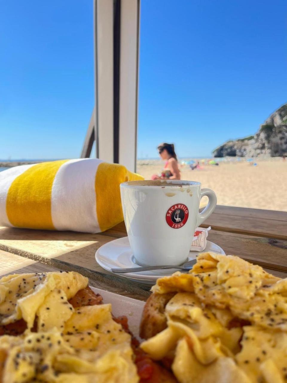 Beach Front Apartment ジブラルタル エクステリア 写真