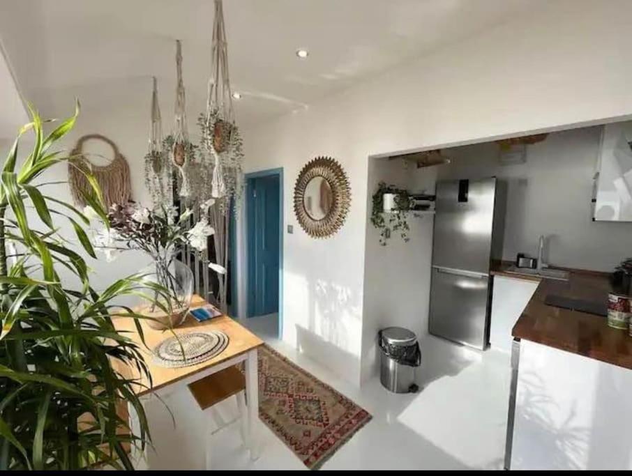 Beach Front Apartment ジブラルタル エクステリア 写真